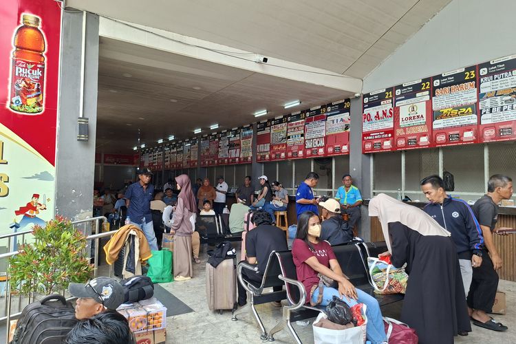 Bus Pariwisata