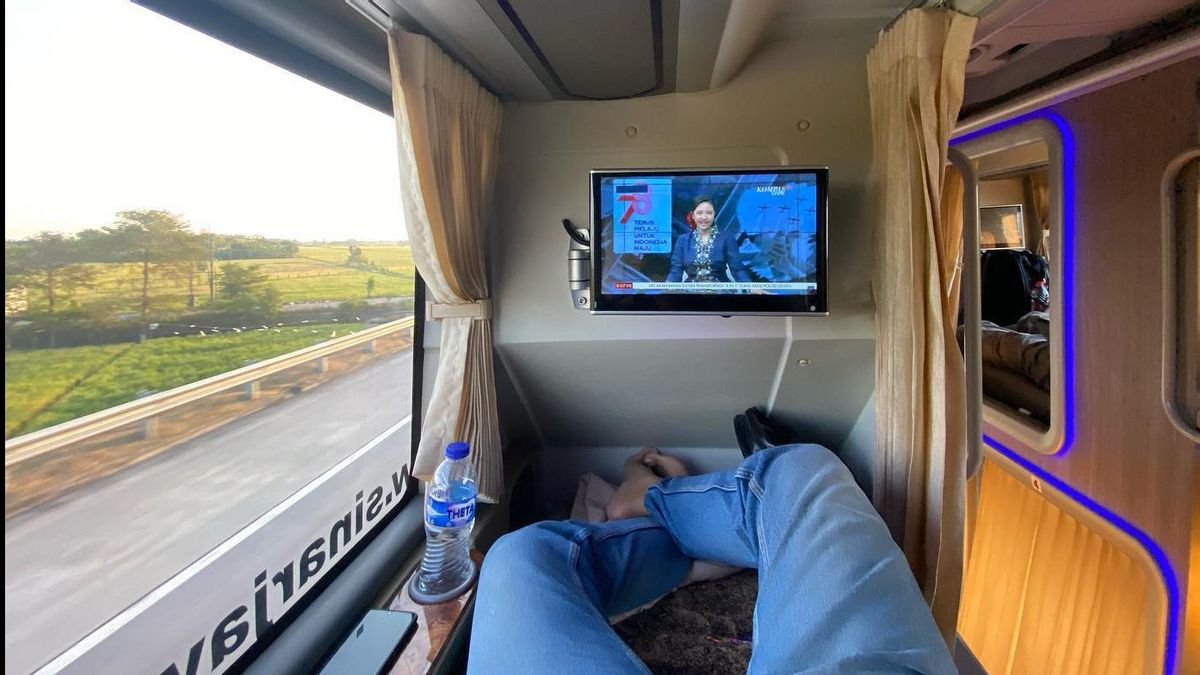 Bus Sleeper